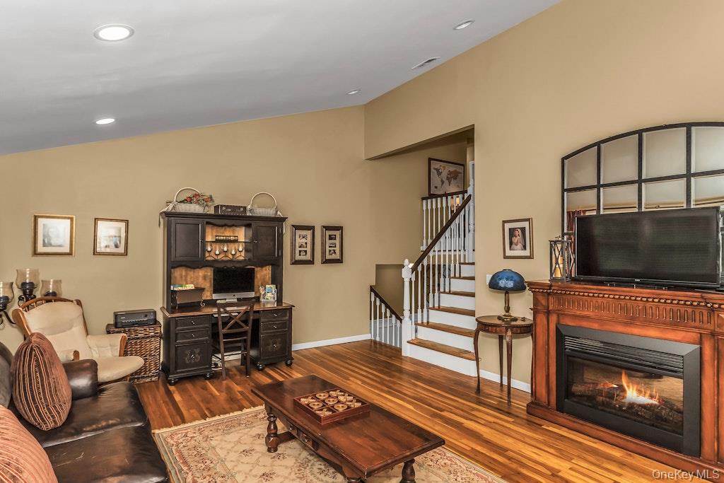 #15 photo, 159 Soundview Drive, Port Washington , NY 11050