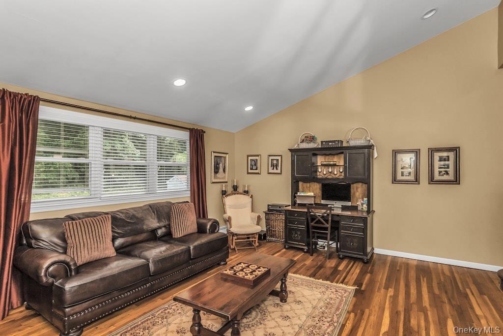 #16 photo, 159 Soundview Drive, Port Washington , NY 11050