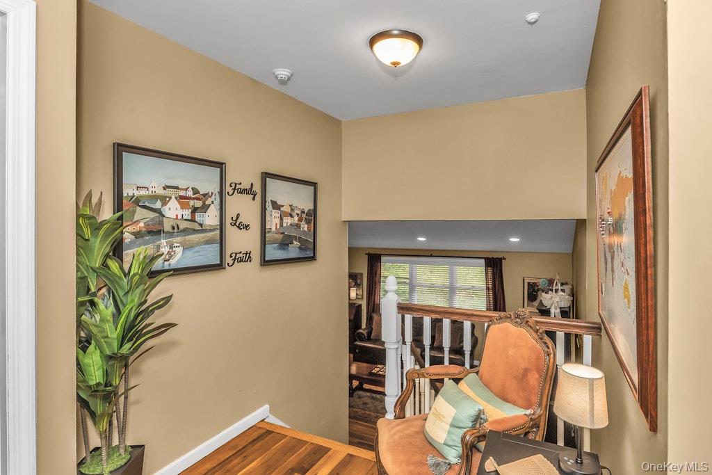 #17 photo, 159 Soundview Drive, Port Washington , NY 11050