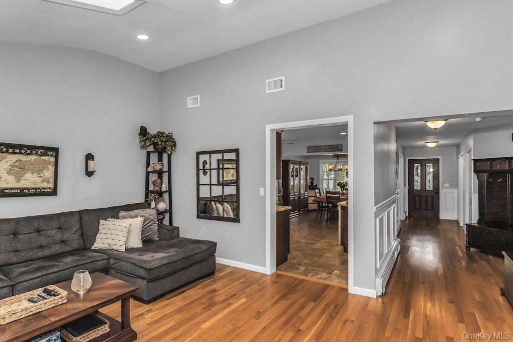 #5 photo, 159 Soundview Drive, Port Washington , NY 11050