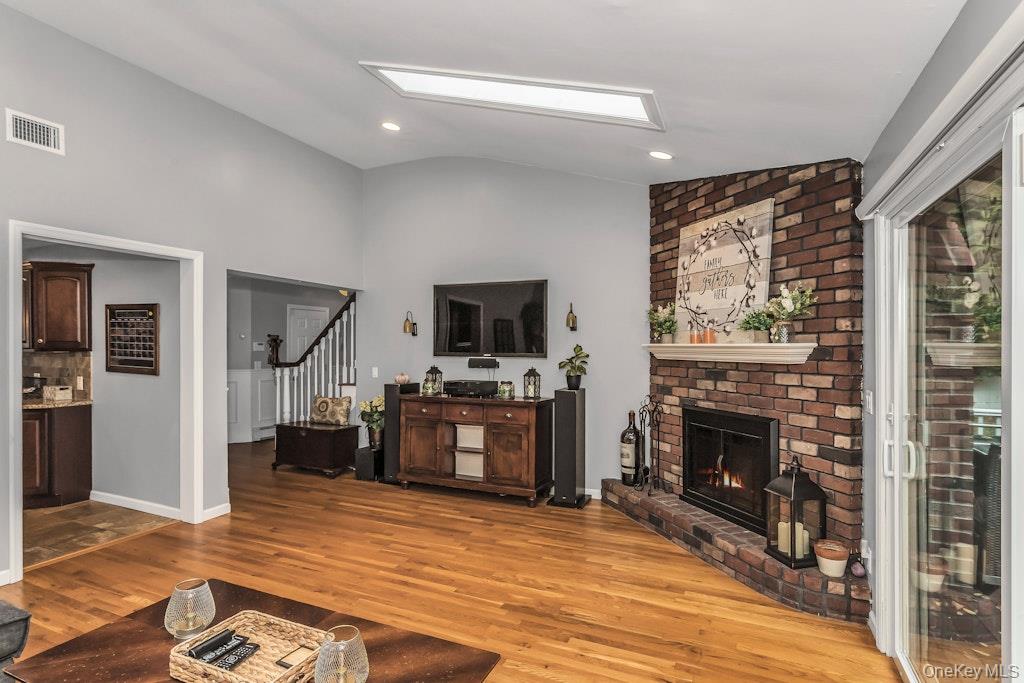 #6 photo, 159 Soundview Drive, Port Washington , NY 11050