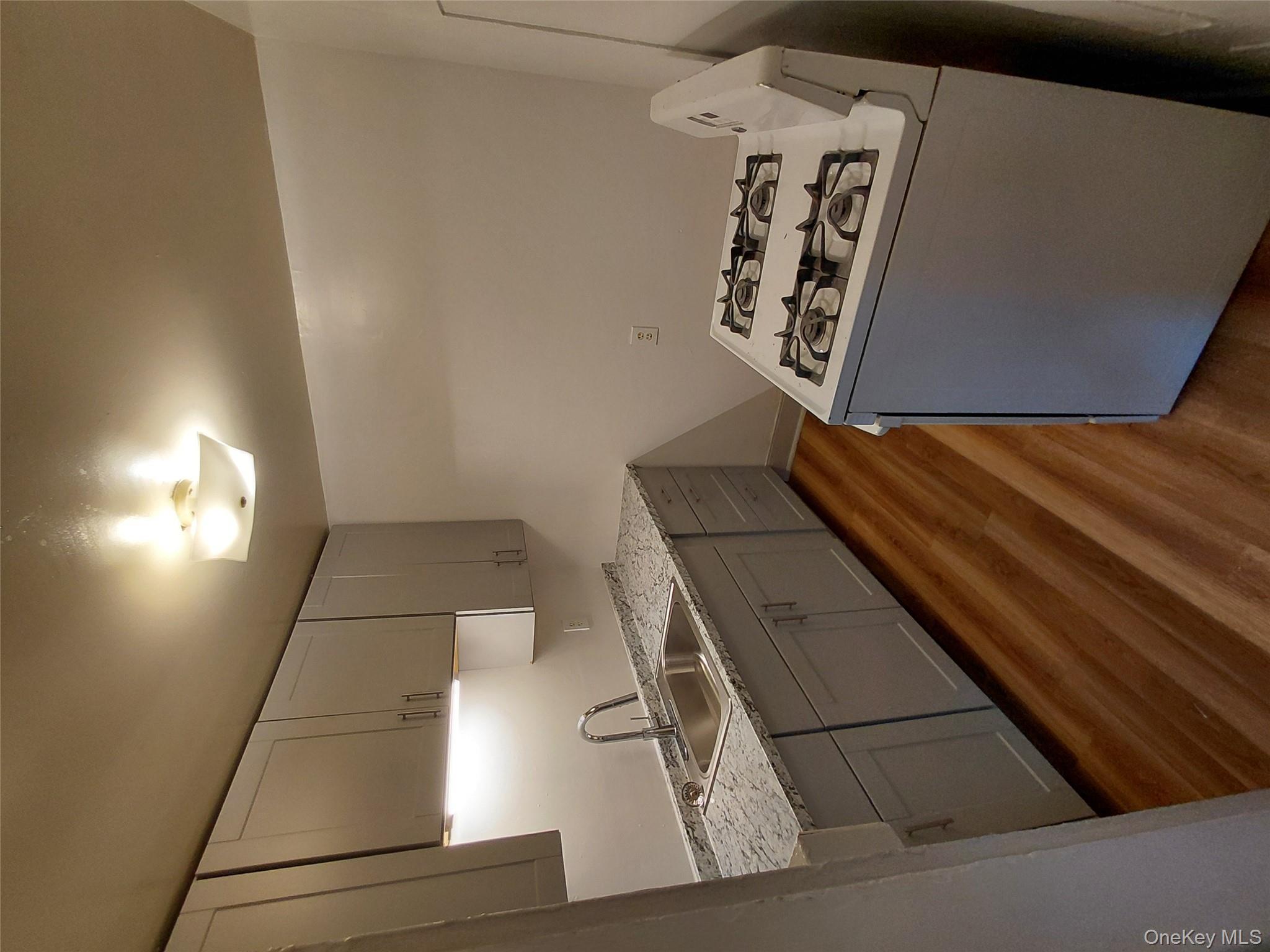 #1 photo, 87 W Pierpont Street, Kingston , NY 12401