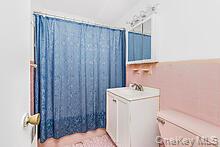 #12 photo, 2937 Laconia Avenue, Bronx , NY 10469