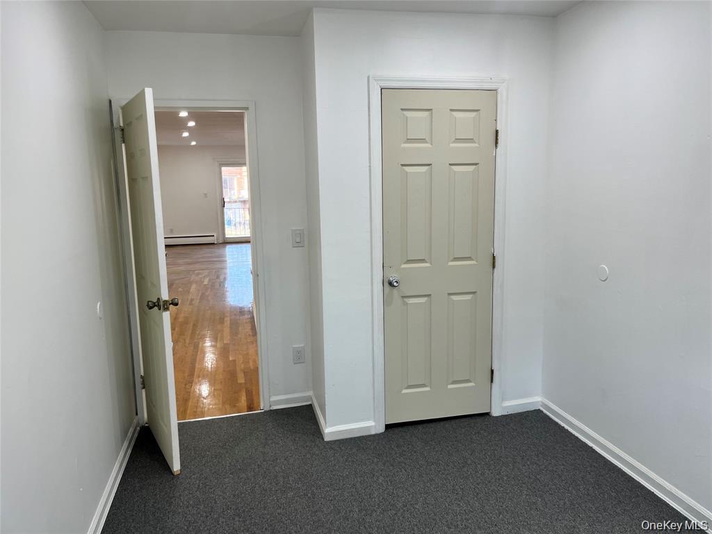 #7 photo, 1012 E 233rd Street, Bronx , NY 10466