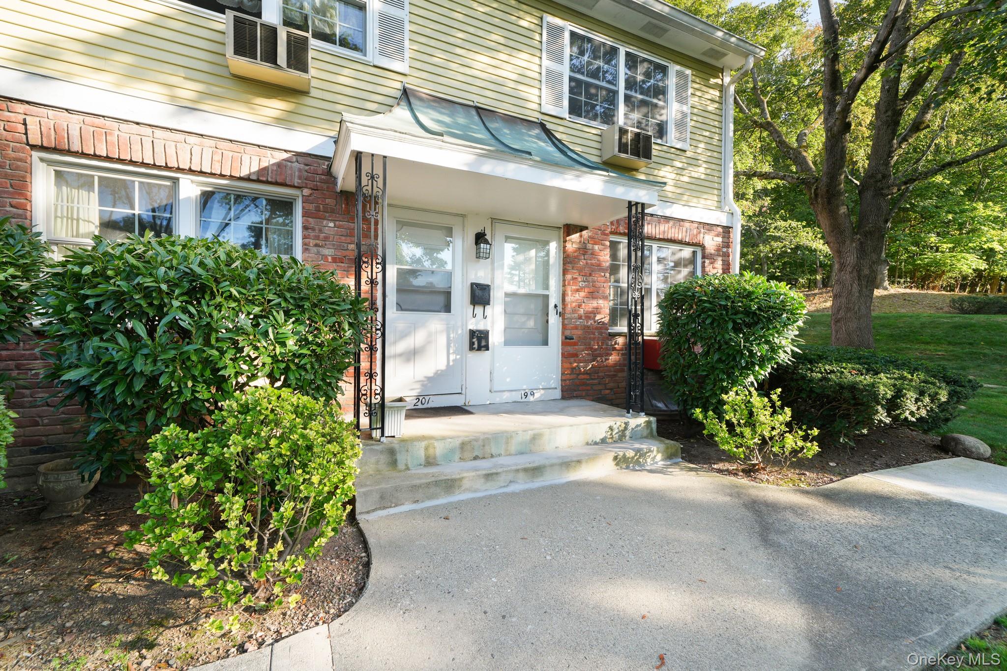 #1 photo, 199 Parkside Drive, 纽约州 Suffern , NY 10901