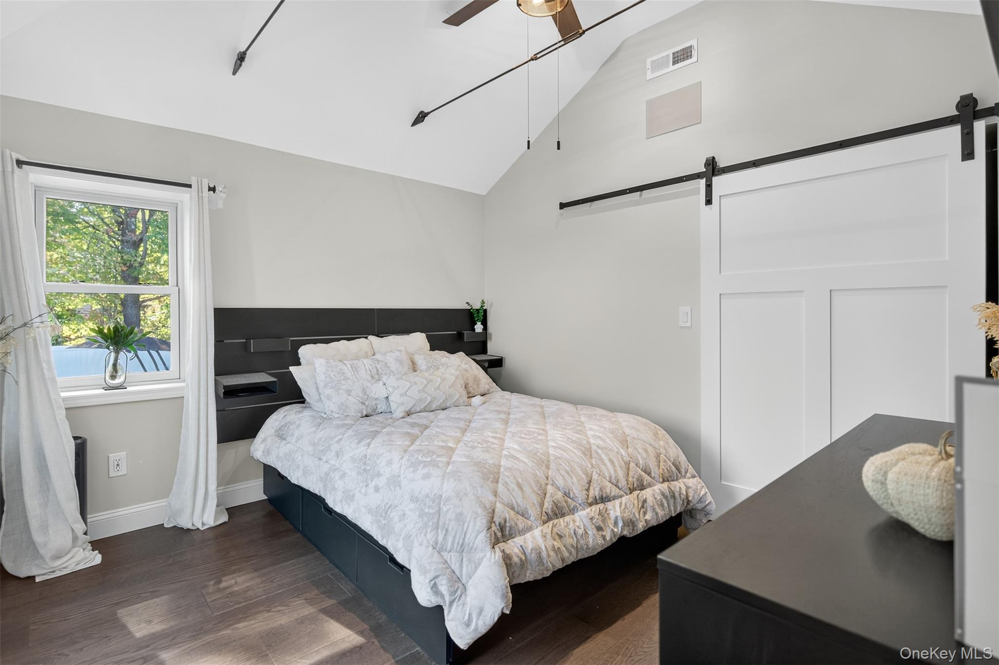 #12 photo, 1568 Route 9W, Marlboro , NY 12542