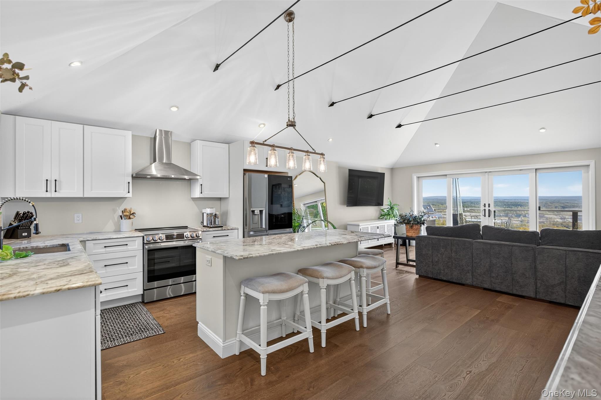 #6 photo, 1568 Route 9W, Marlboro , NY 12542