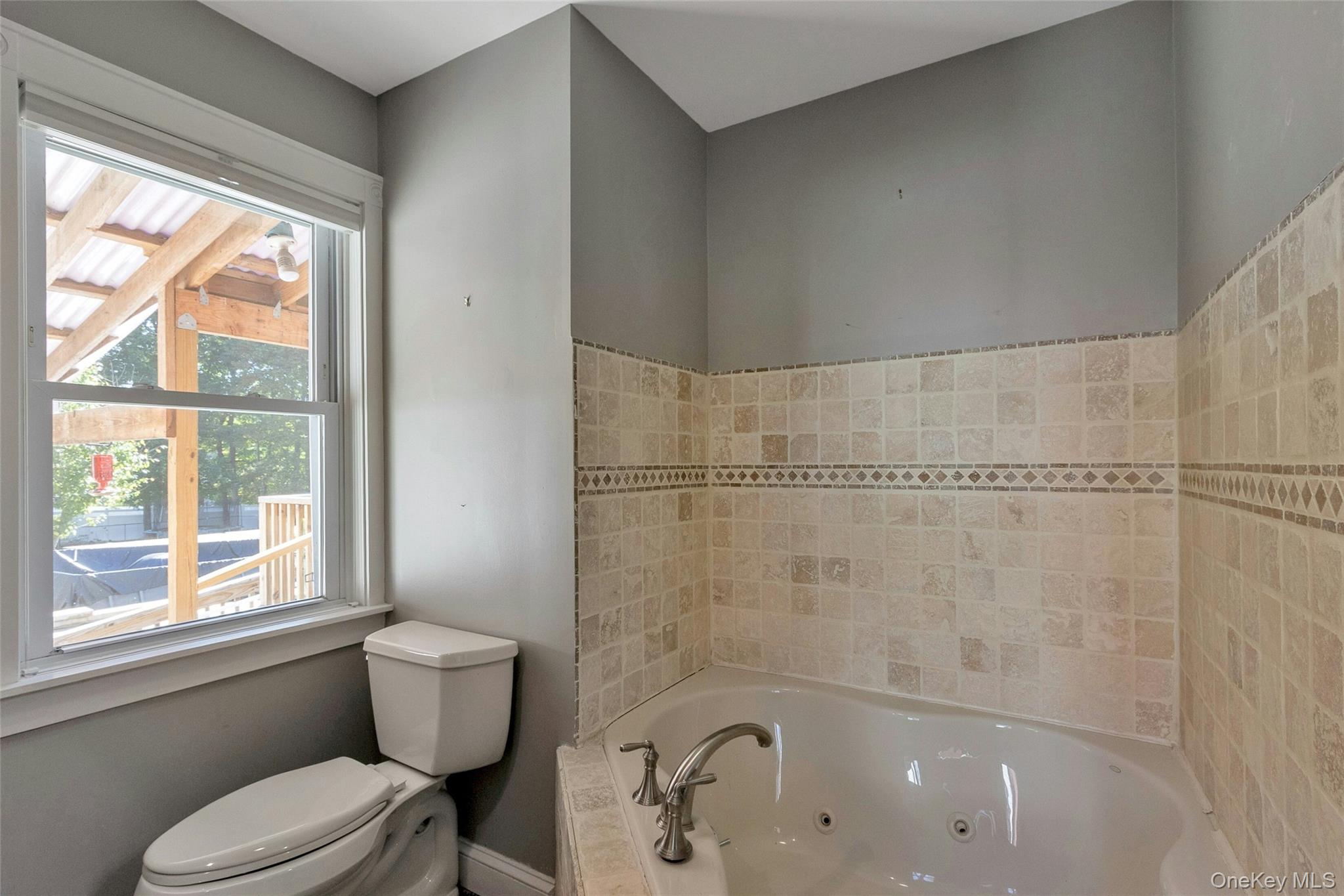 #18 photo, 10 Lakeview Avenue, Poughkeepsie , NY 12601