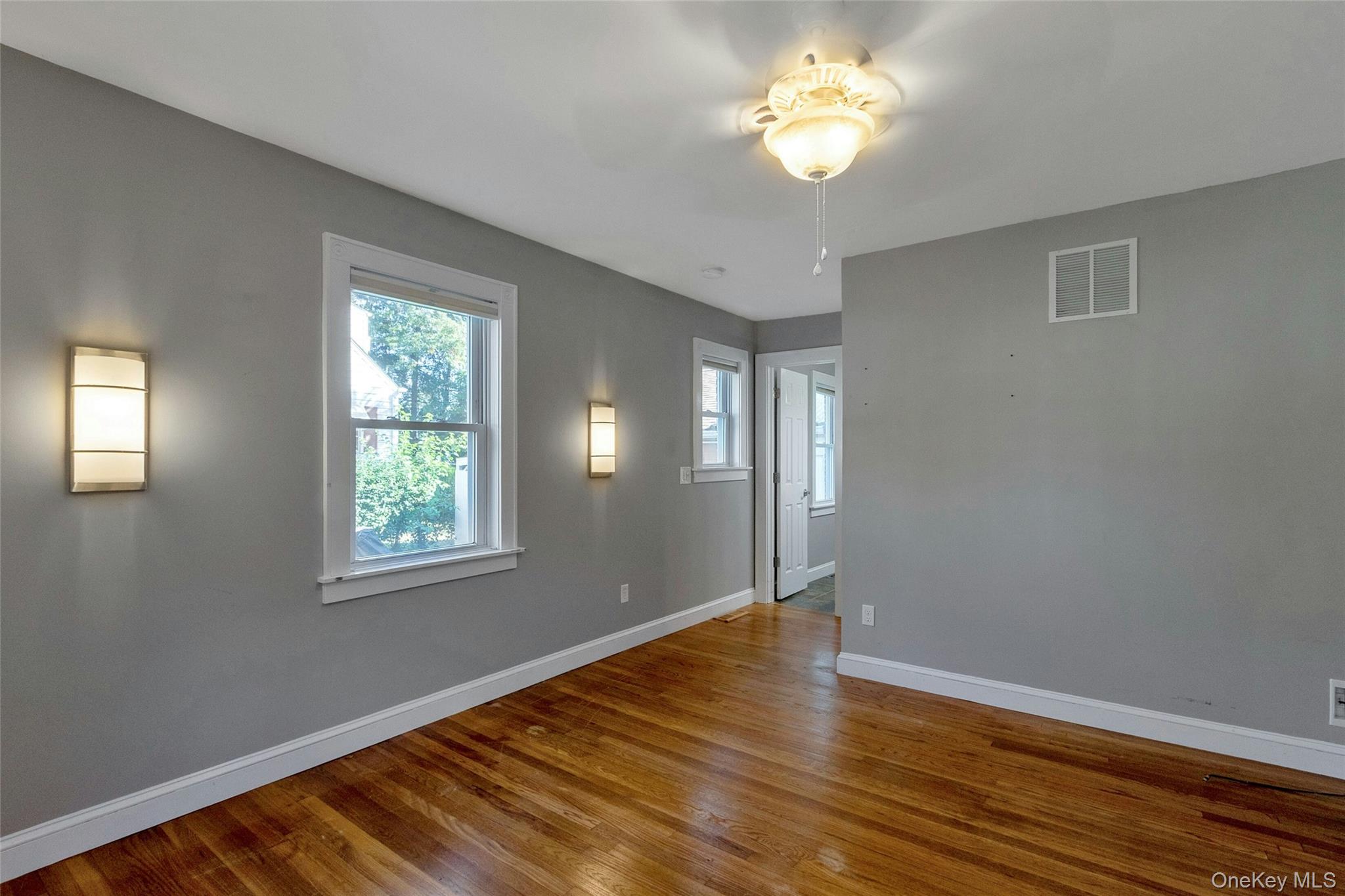 #9 photo, 10 Lakeview Avenue, Poughkeepsie , NY 12601