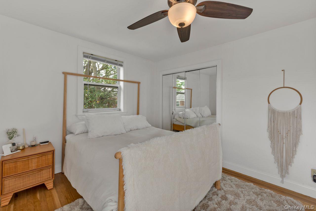 #14 photo, 73-20 263rd Street, Glen Oaks , NY 11004