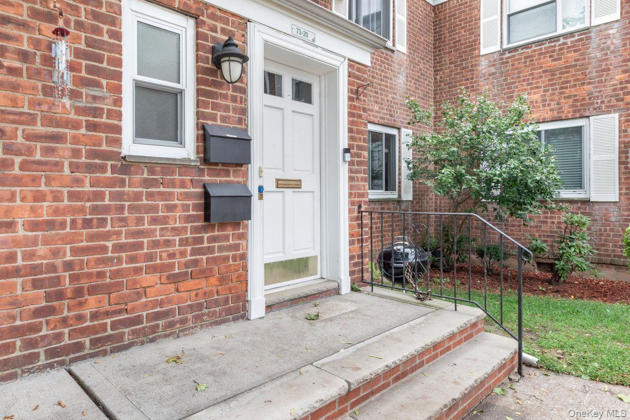 #2 photo, 73-20 263rd Street, Glen Oaks , NY 11004