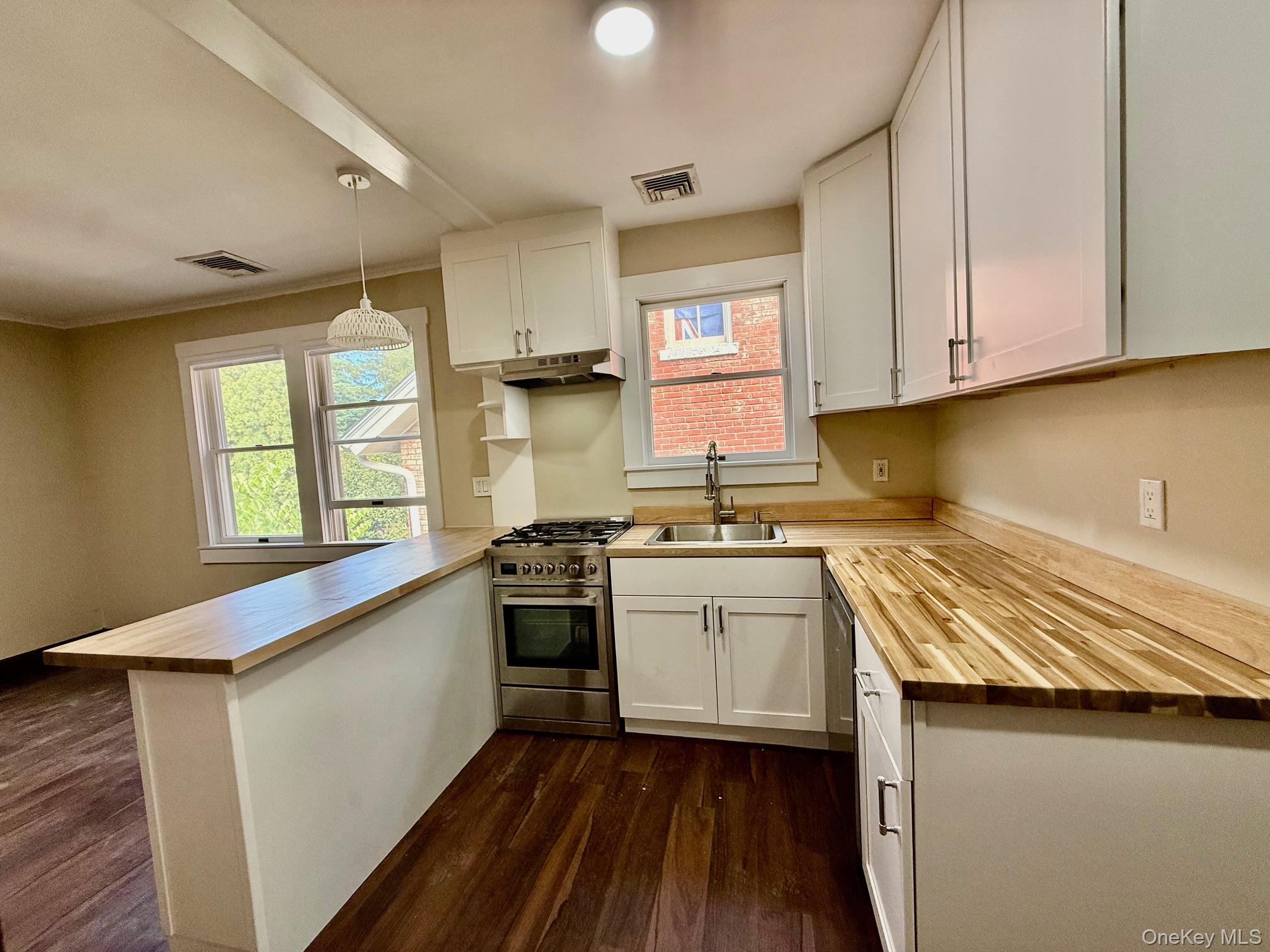 #1 photo, 26 N Eckar Street, Irvington , NY 10533