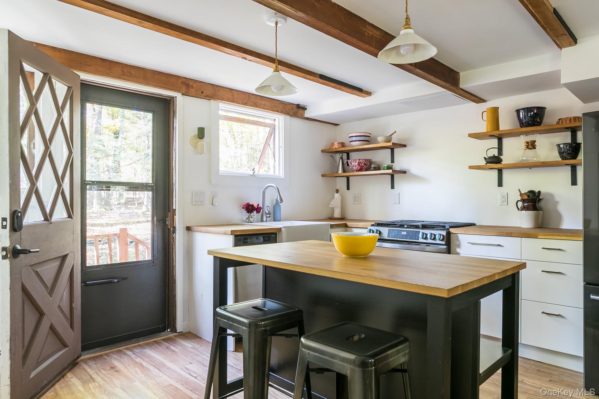 #11 photo, 18 Niles Drive, Woodstock , NY 12498