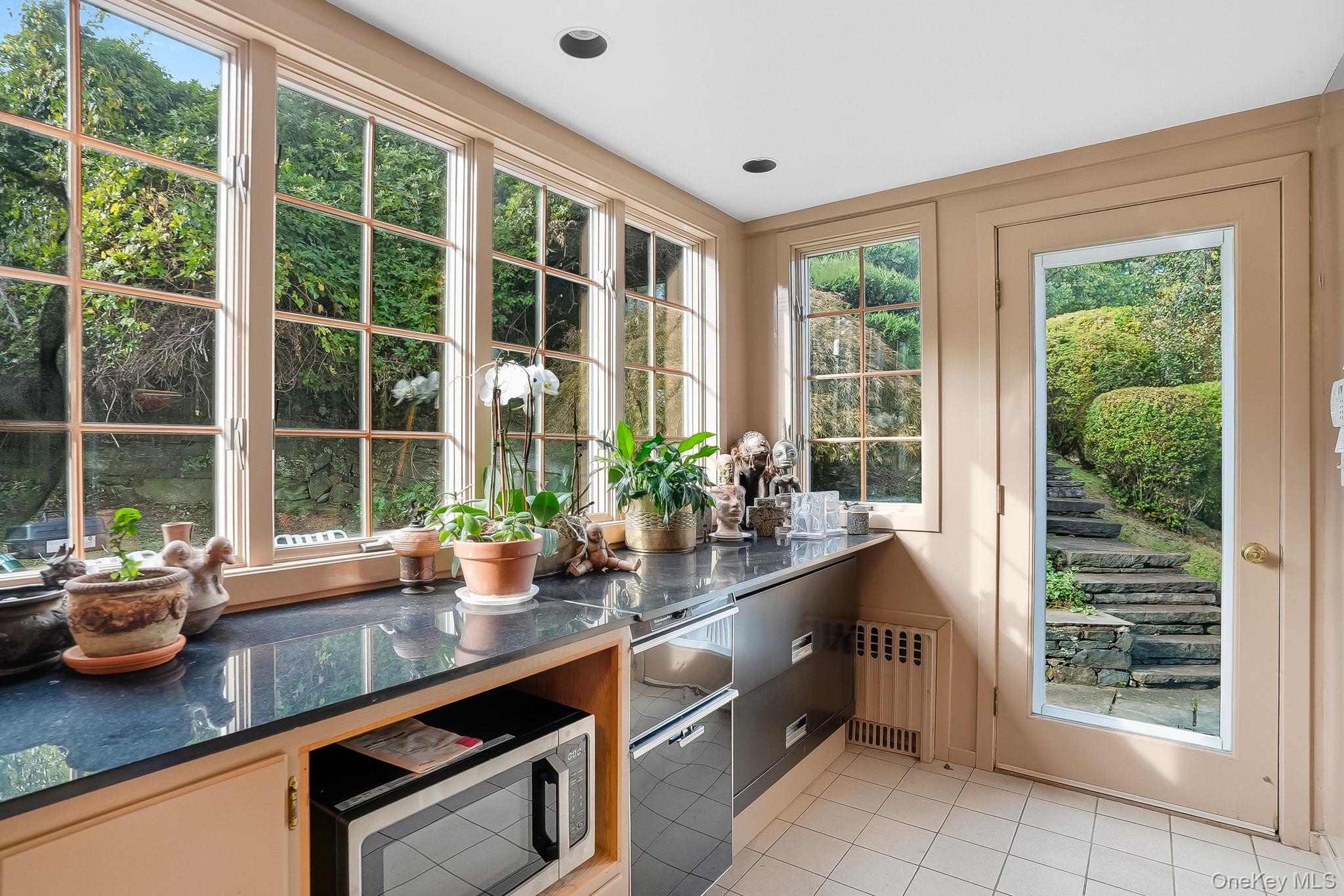 #14 photo, 162 Kirby Lane, Rye , NY 10580