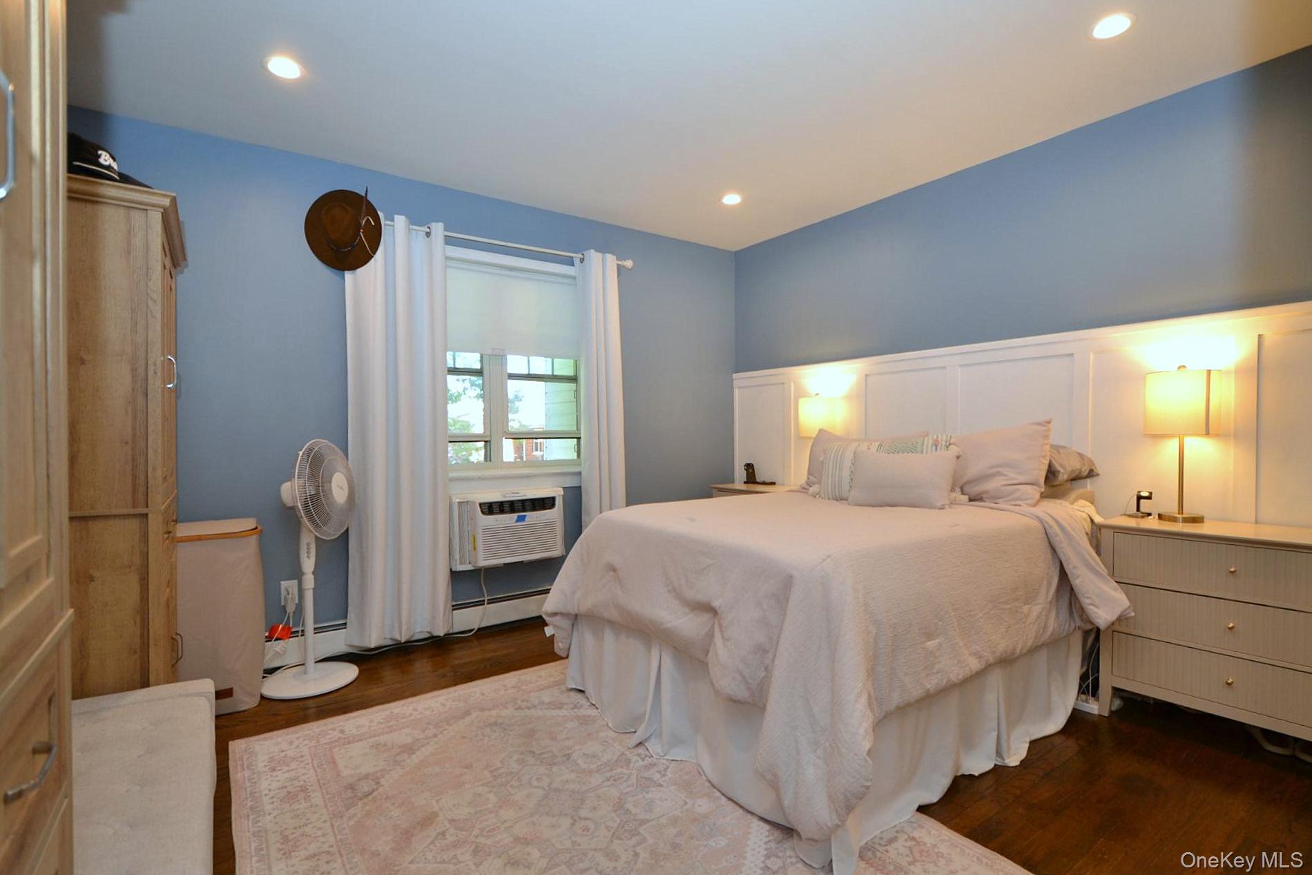 #12 photo, 18 Glen Hollow Drive, サフォーク郡 Holtsville , NY 11742