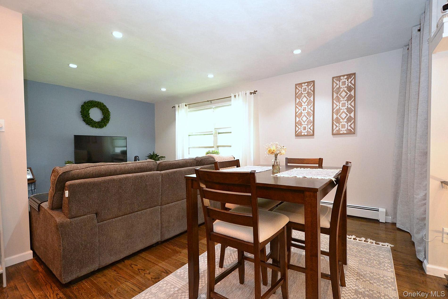 #8 photo, 18 Glen Hollow Drive, サフォーク郡 Holtsville , NY 11742