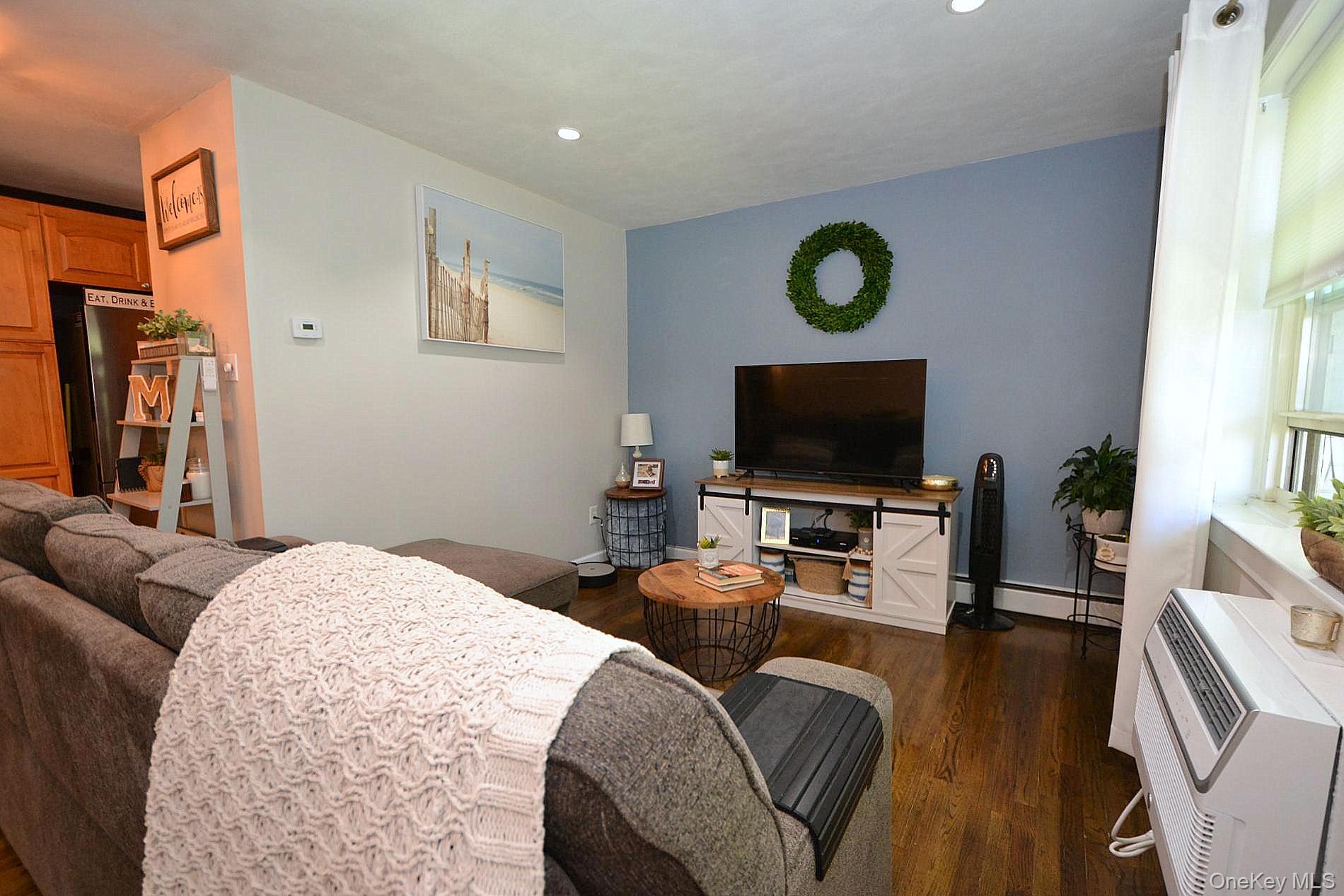 #9 photo, 18 Glen Hollow Drive, サフォーク郡 Holtsville , NY 11742