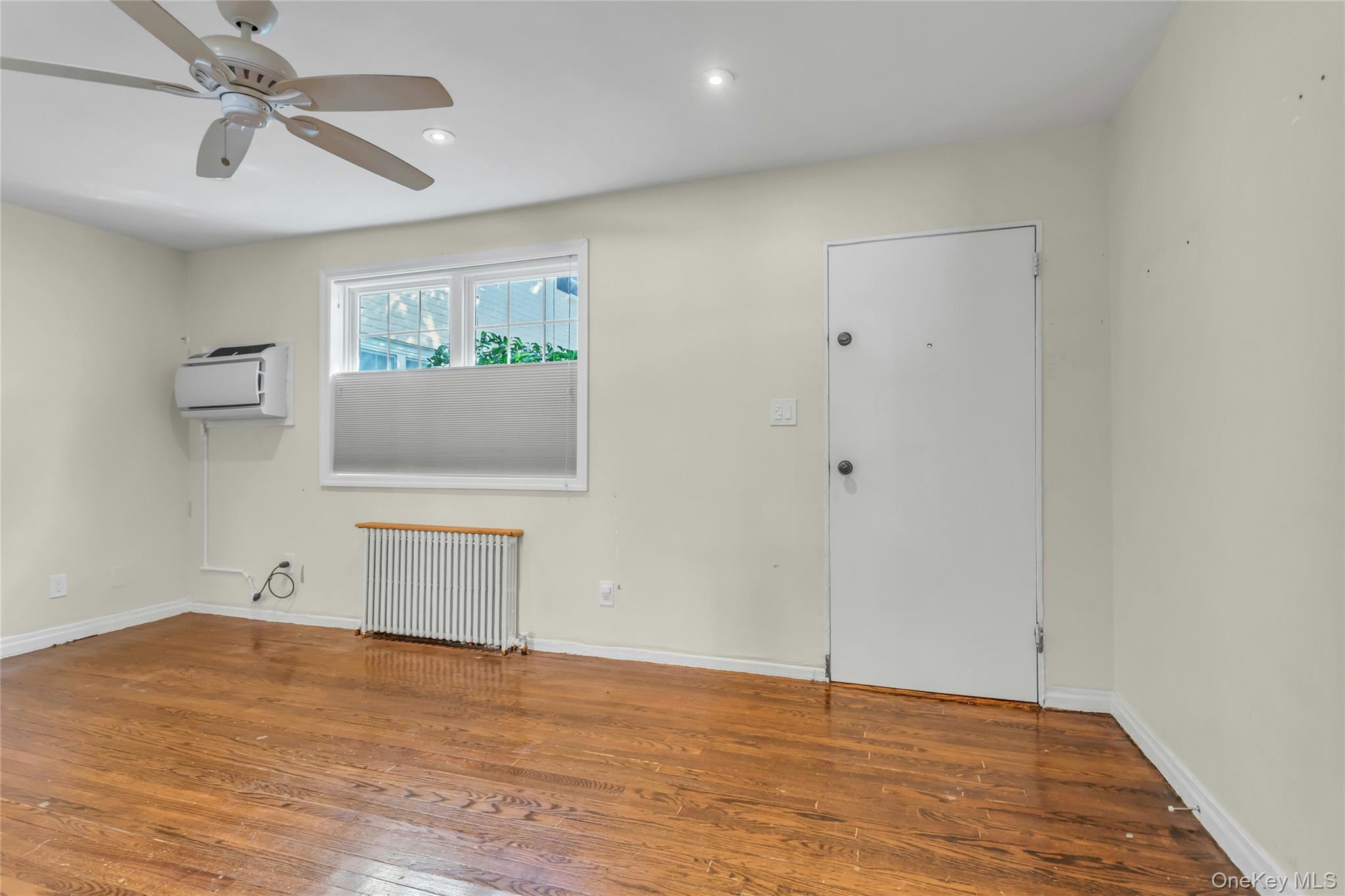 #6 photo, 67-44 224th Street, クイーンズ区 Oakland Gardens , NY 11364