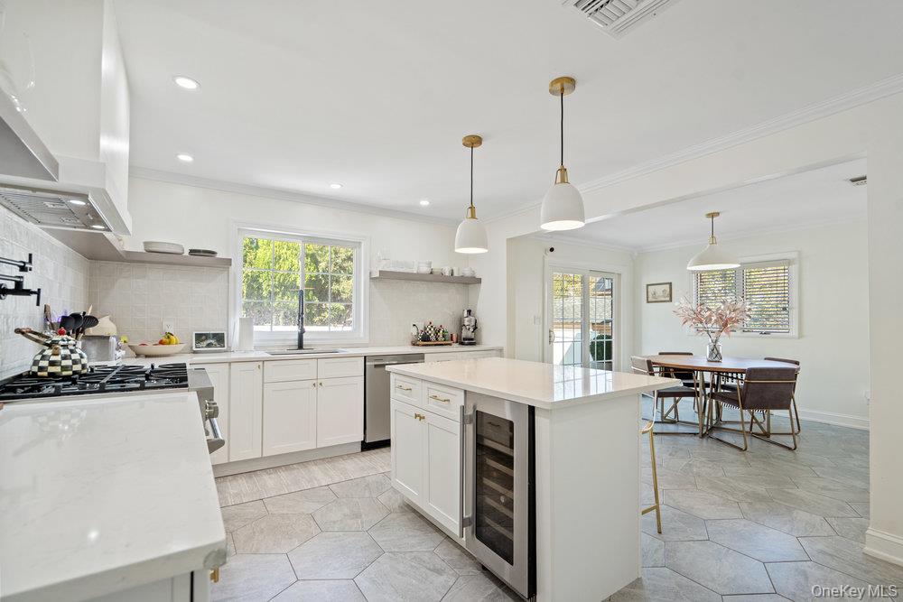 #12 photo, 116 Sperry Boulevard Boulevard, New Hyde Park , NY 11040