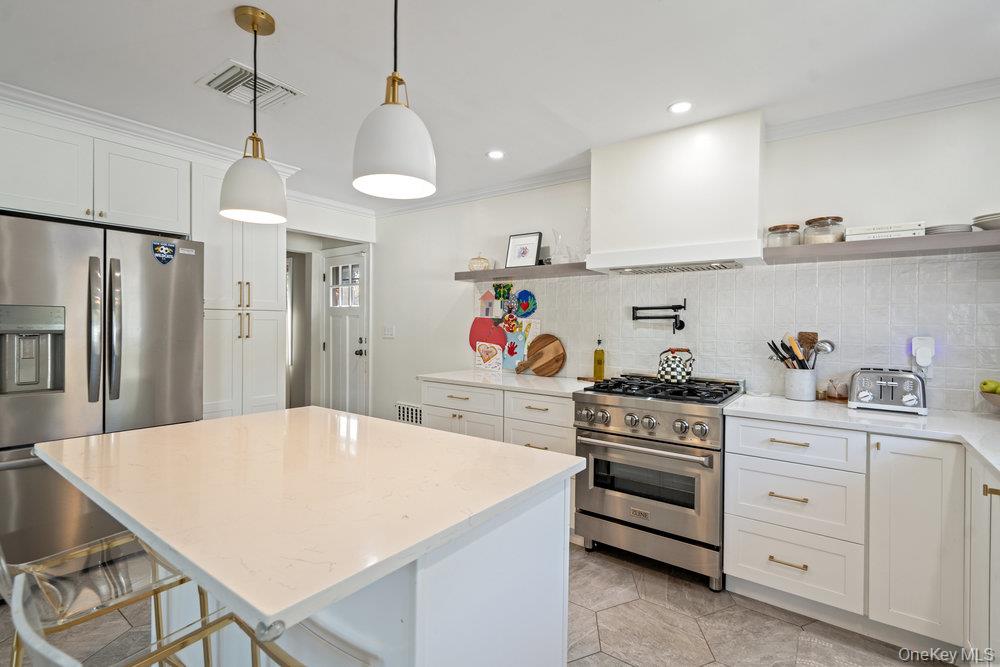 #14 photo, 116 Sperry Boulevard Boulevard, New Hyde Park , NY 11040