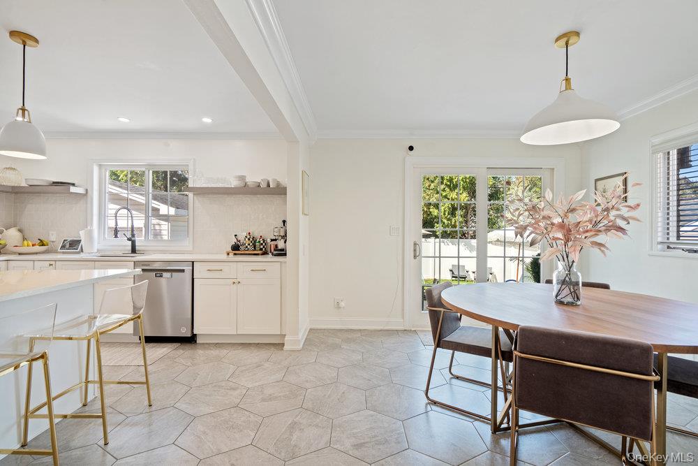 #17 photo, 116 Sperry Boulevard Boulevard, New Hyde Park , NY 11040