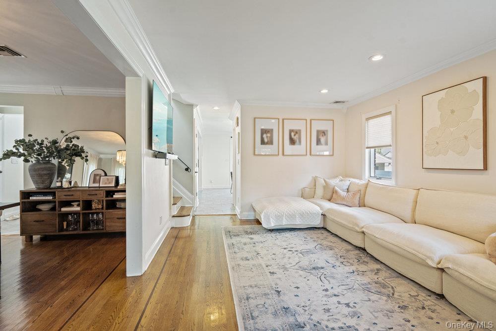 #4 photo, 116 Sperry Boulevard Boulevard, New Hyde Park , NY 11040