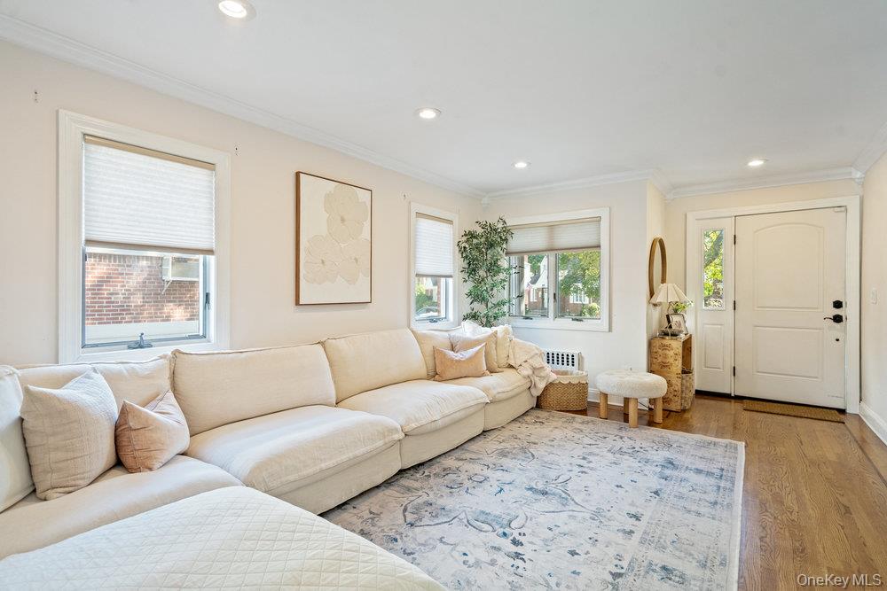 #6 photo, 116 Sperry Boulevard Boulevard, New Hyde Park , NY 11040