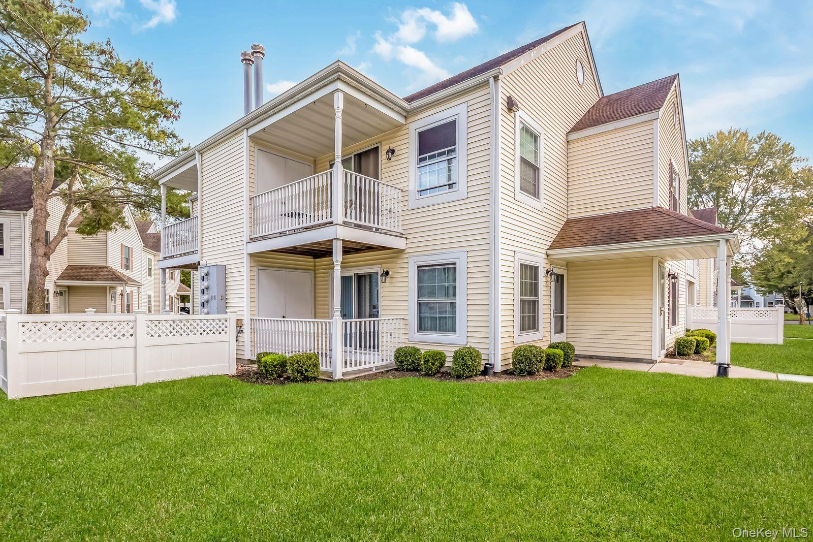 #2 photo, 5 Fairview Circle, サフォーク郡 Middle Island , NY 11953