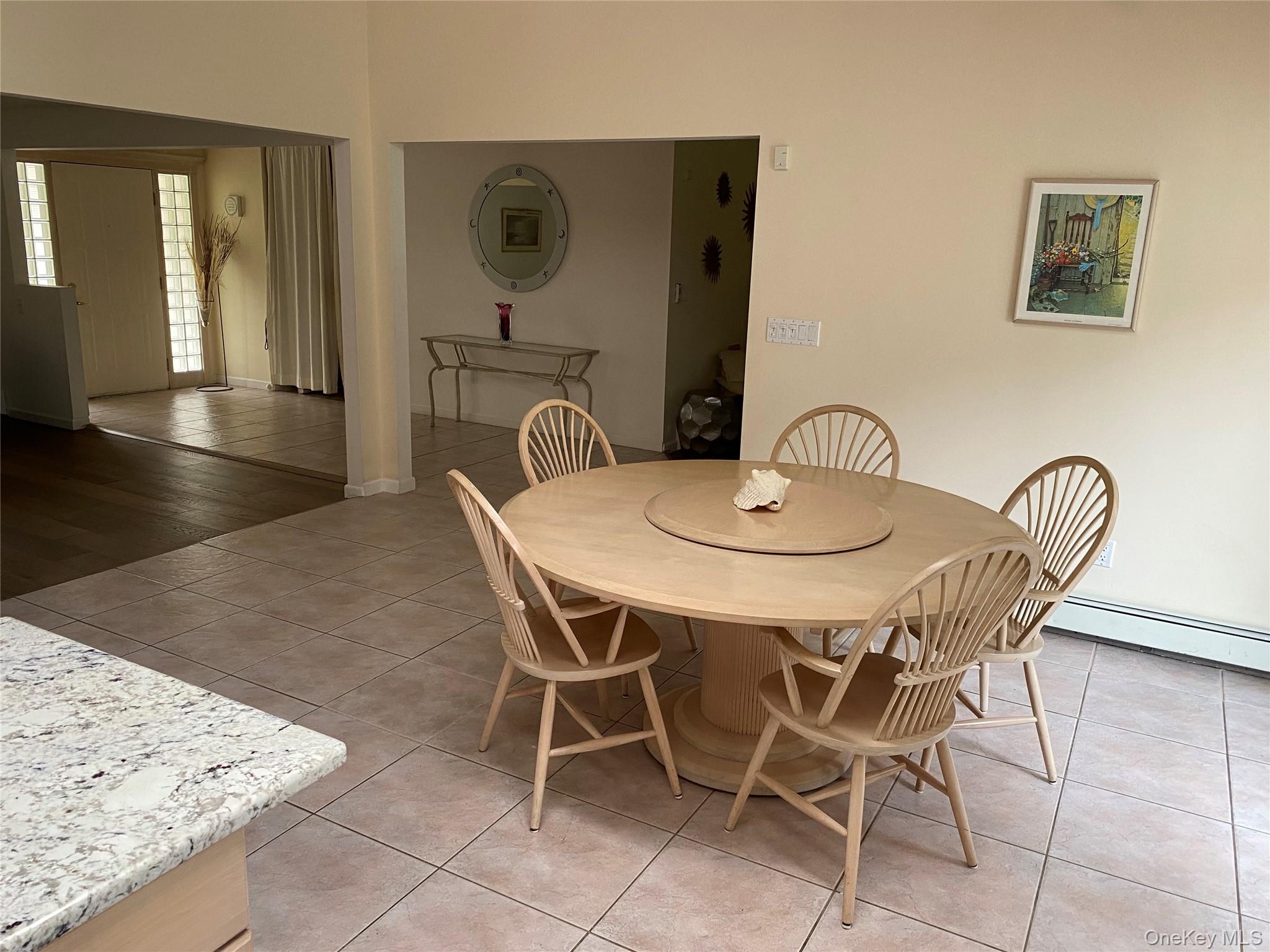 #5 photo, 6 Twilight Court, Melville , NY 11747