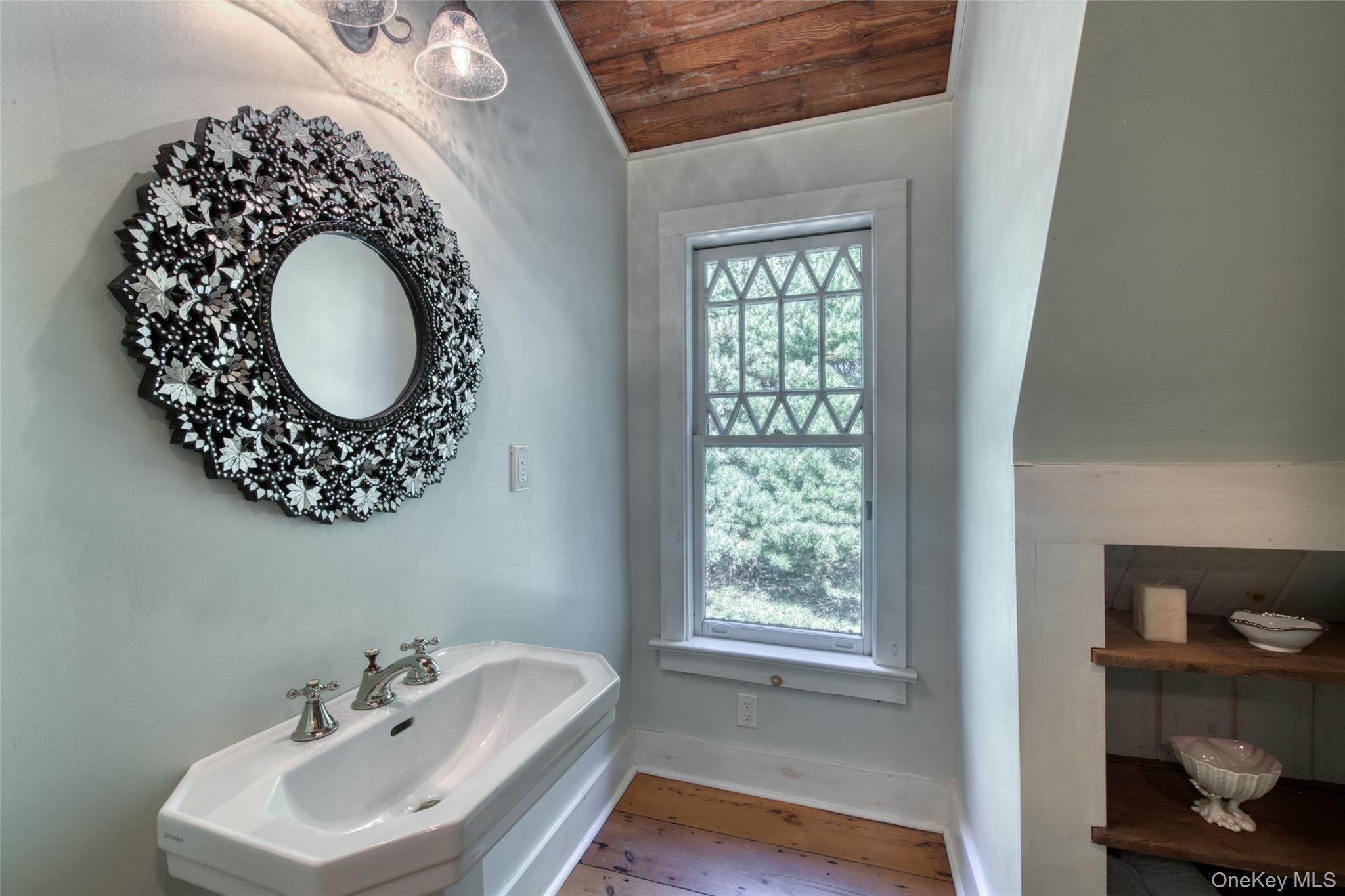 #13 photo, 240 August Lane, サフォーク郡 Greenport , NY 11944