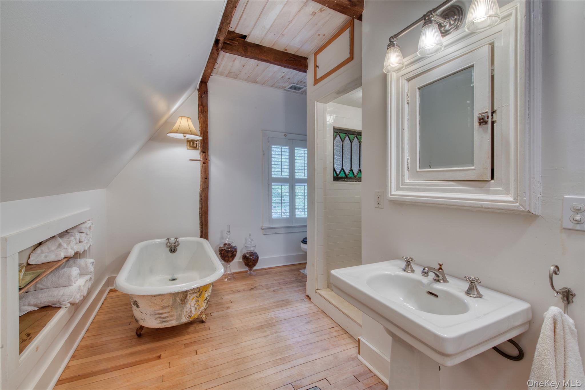 #9 photo, 240 August Lane, サフォーク郡 Greenport , NY 11944