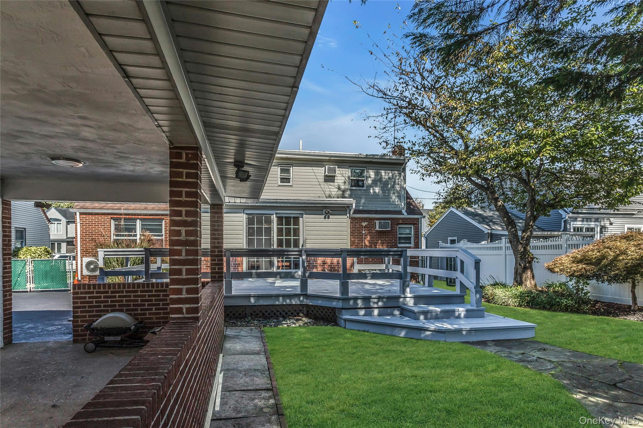 #19 photo, 791 Caryl Street, Franklin Square , NY 11010