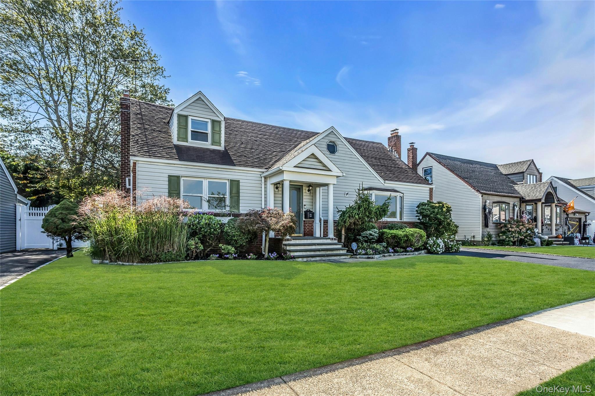 #2 photo, 791 Caryl Street, Franklin Square , NY 11010