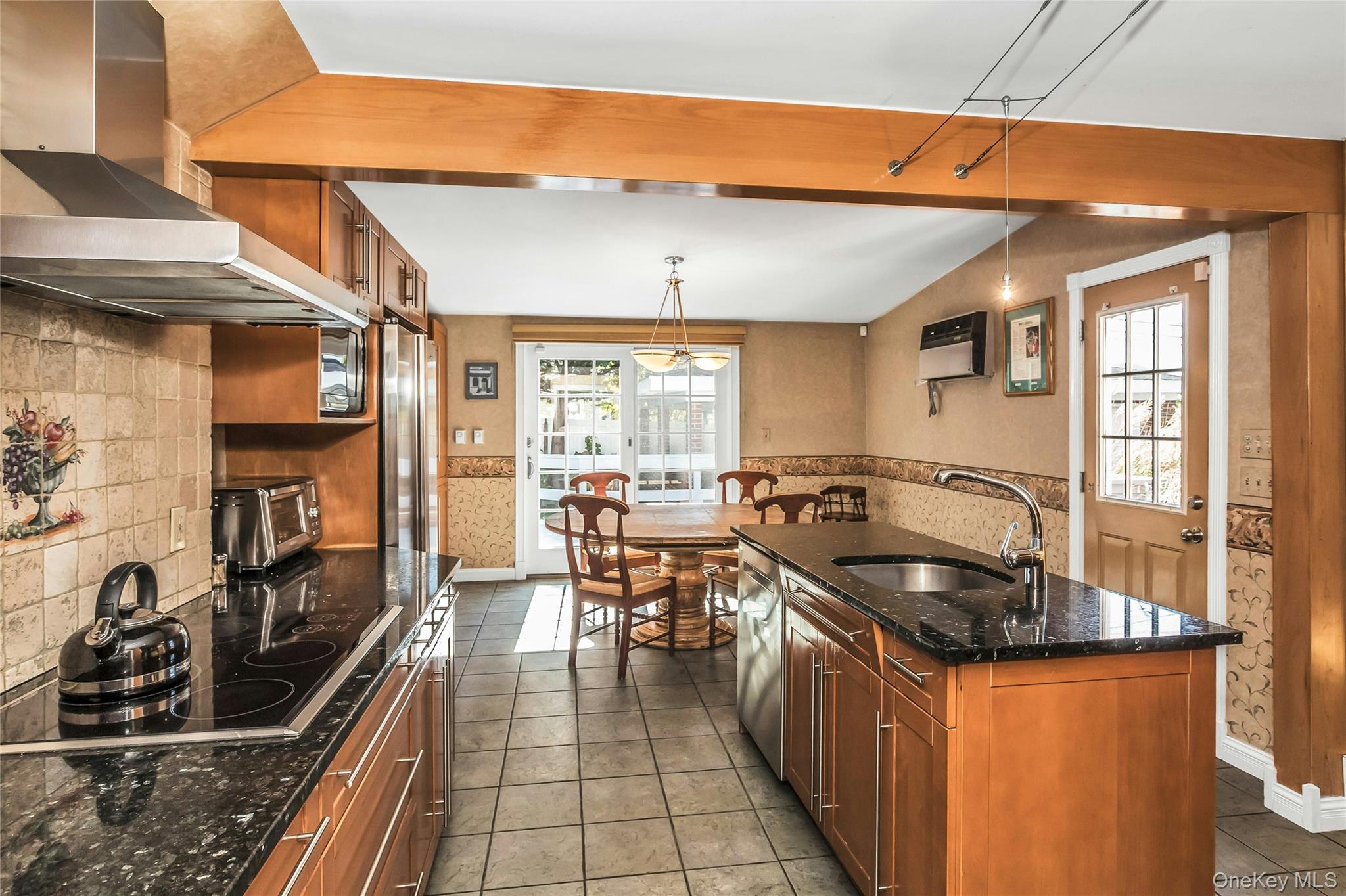 #8 photo, 791 Caryl Street, Franklin Square , NY 11010