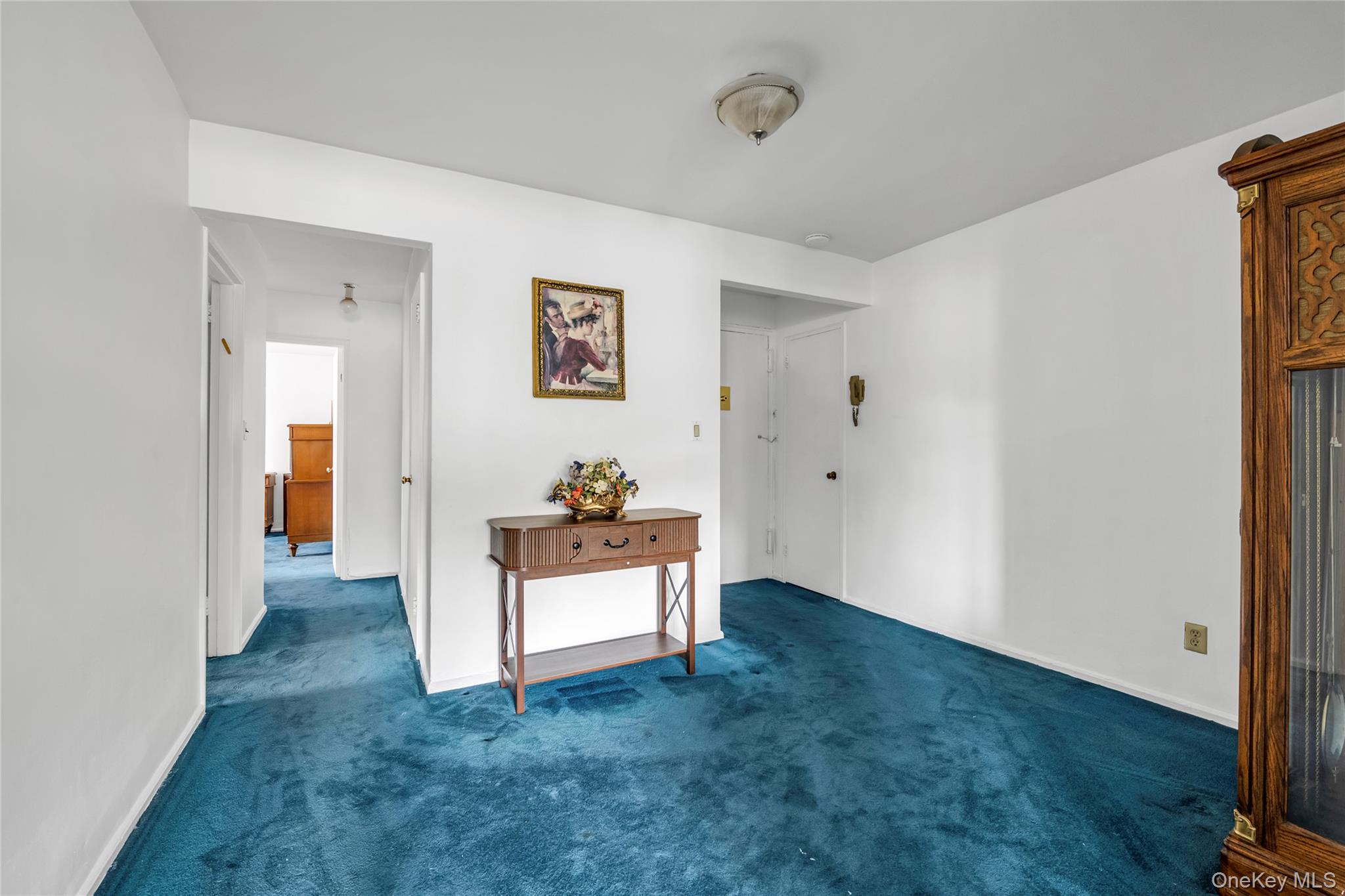 #2 photo, 50 Brompton Road, Great Neck , NY 11021