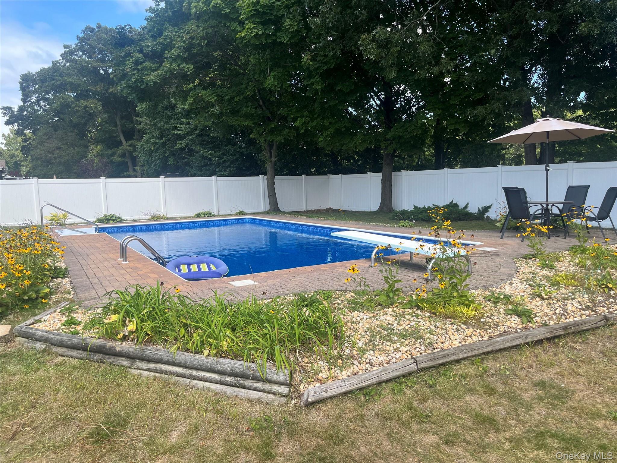 #18 photo, 149 Avenue C, Holbrook , NY 11741