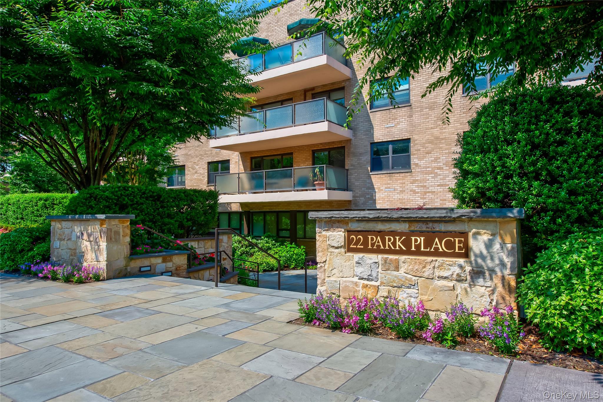 #1 photo, 22 Park Place, 长岛 大颈 Great Neck , NY 11021