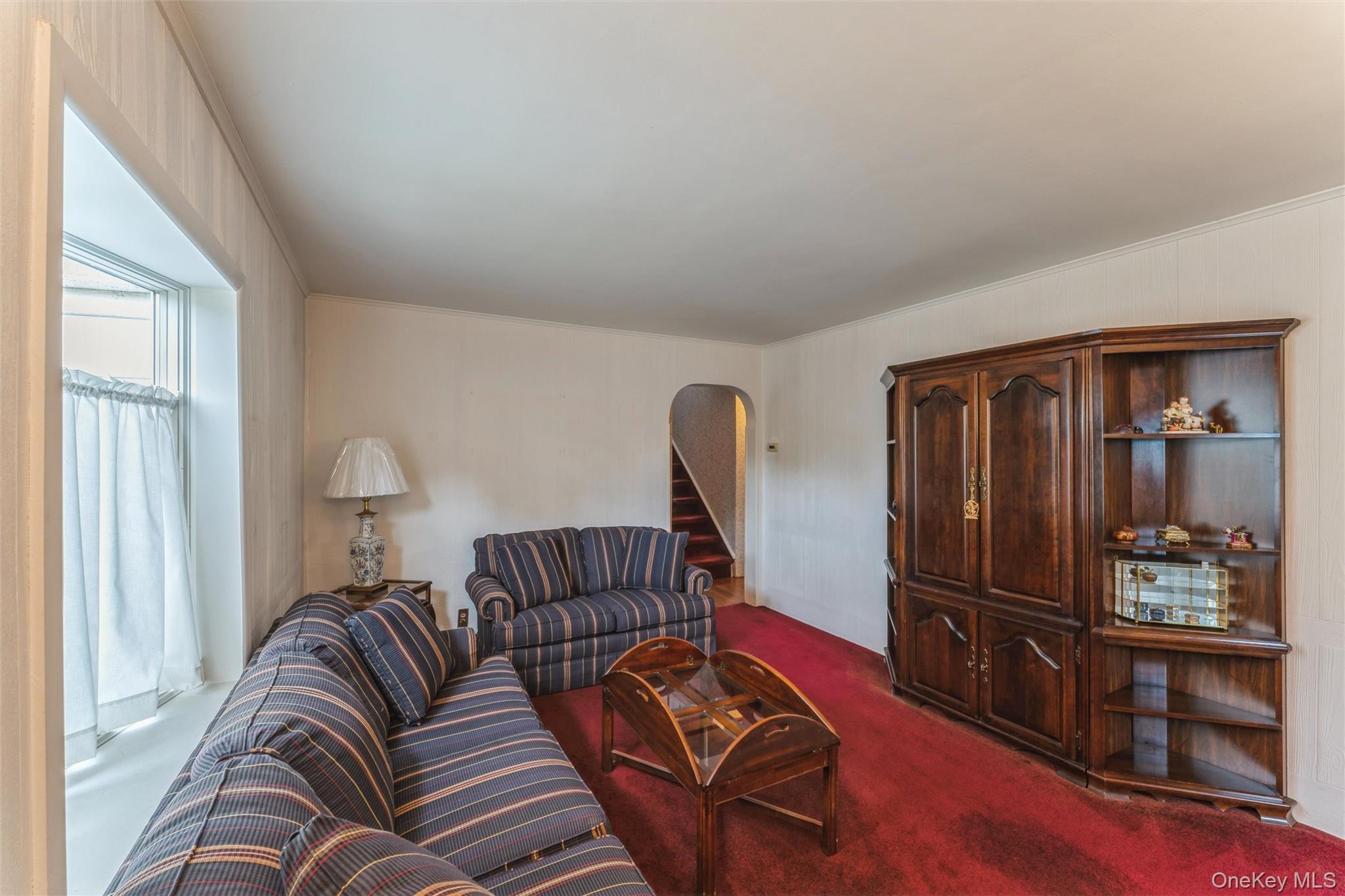 #4 photo, 596 Foch Boulevard, Williston Park , NY 11596