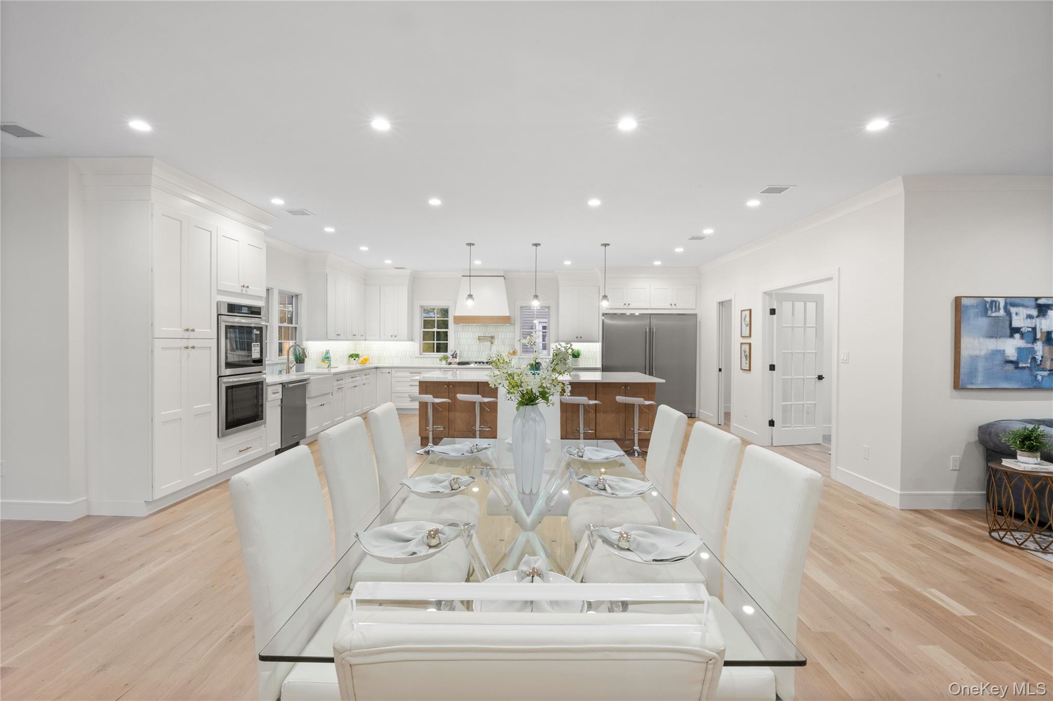 #11 photo, 3637 John Street, ナッソー郡 Wantagh , NY 11793