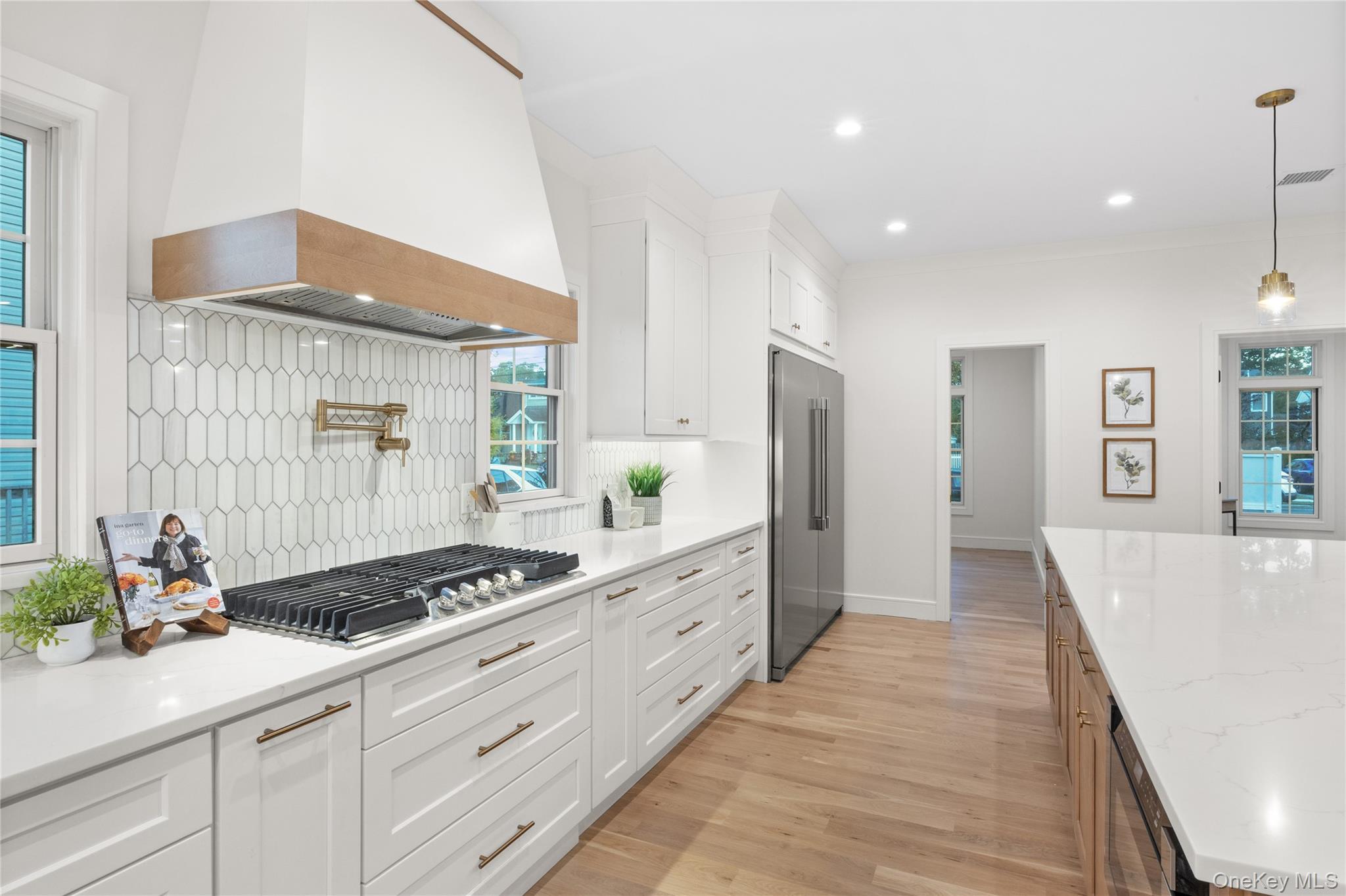 #7 photo, 3637 John Street, ナッソー郡 Wantagh , NY 11793