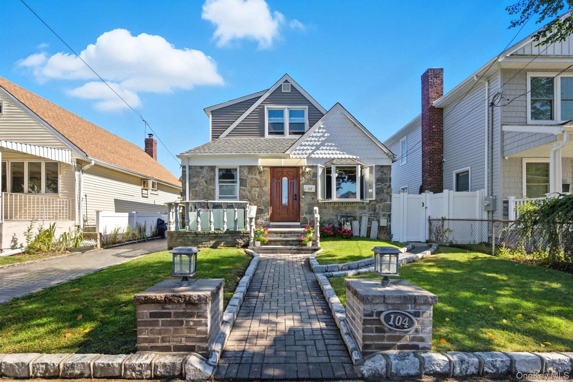 #1 photo, 104 N 7th Street, New Hyde Park , NY 11040