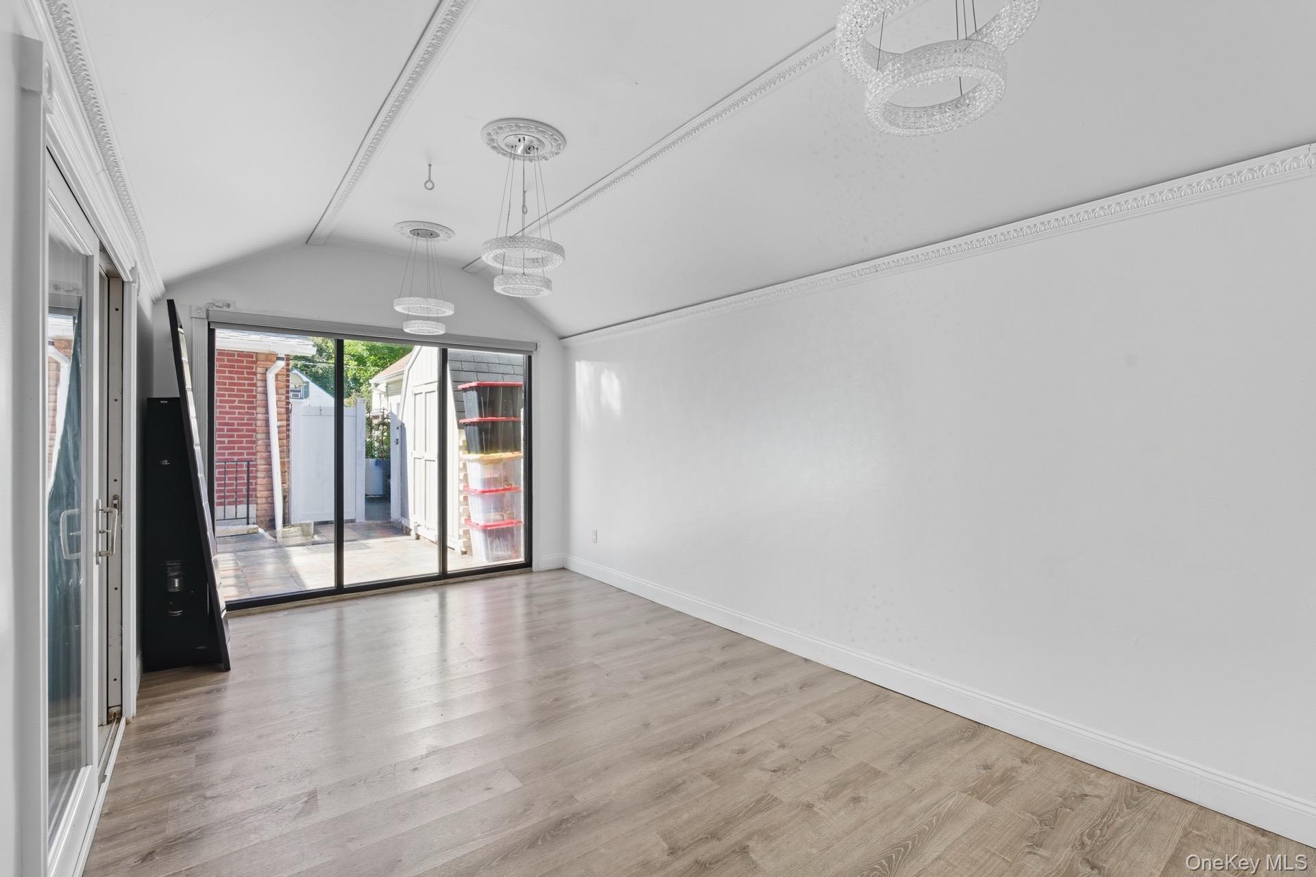 #18 photo, 104 N 7th Street, New Hyde Park , NY 11040