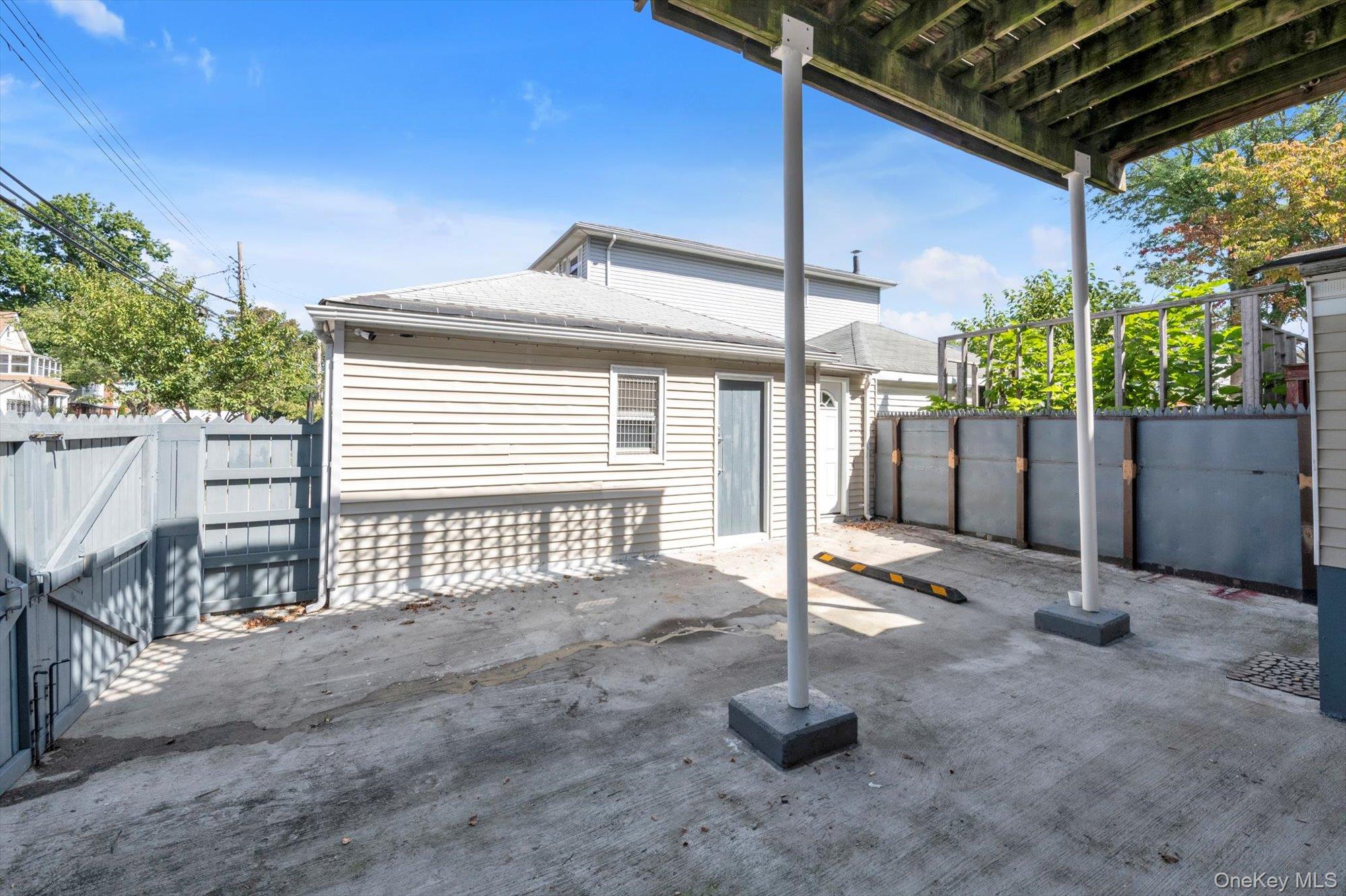 #18 photo, 12401 9 Ave, クイーンズ区 College Point , NY 11356