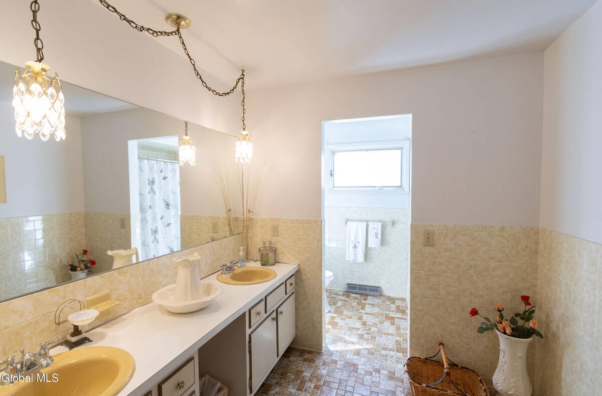 #14 photo, 8 Sawyer Place, Albany , NY 12208