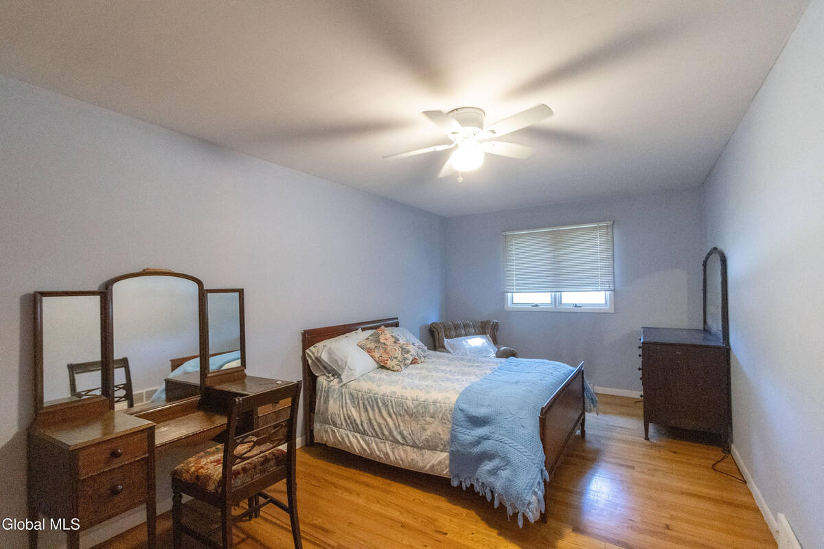 #15 photo, 8 Sawyer Place, Albany , NY 12208