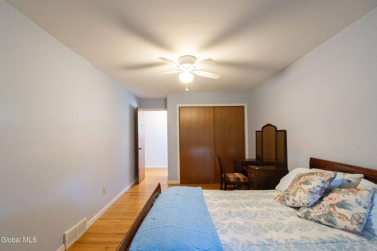 #16 photo, 8 Sawyer Place, Albany , NY 12208