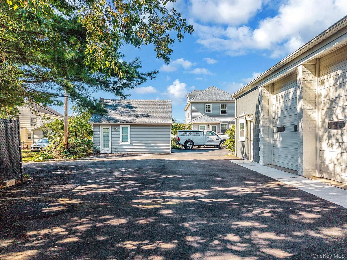 #11 photo, Third E Ldl Street, サフォーク郡 Patchogue , NY 11772