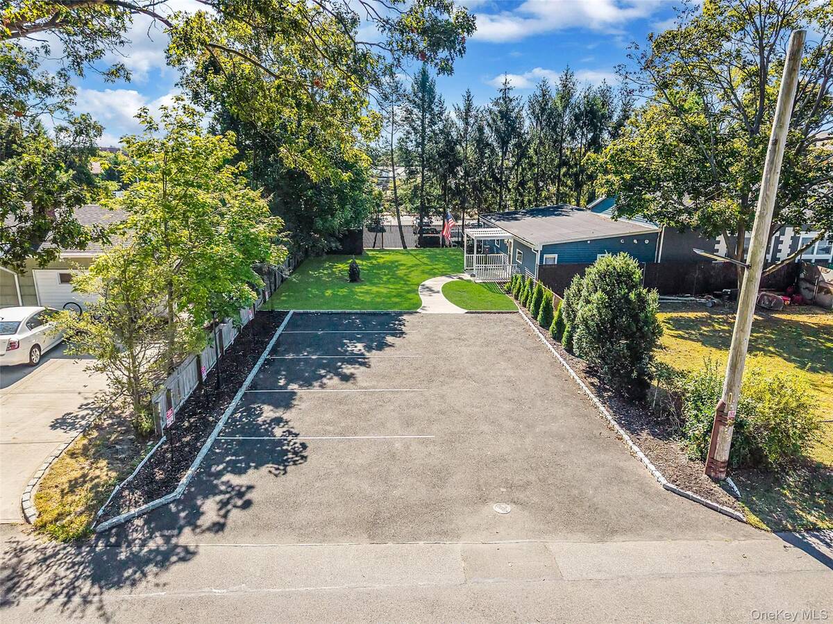 #12 photo, Third E Ldl Street, サフォーク郡 Patchogue , NY 11772