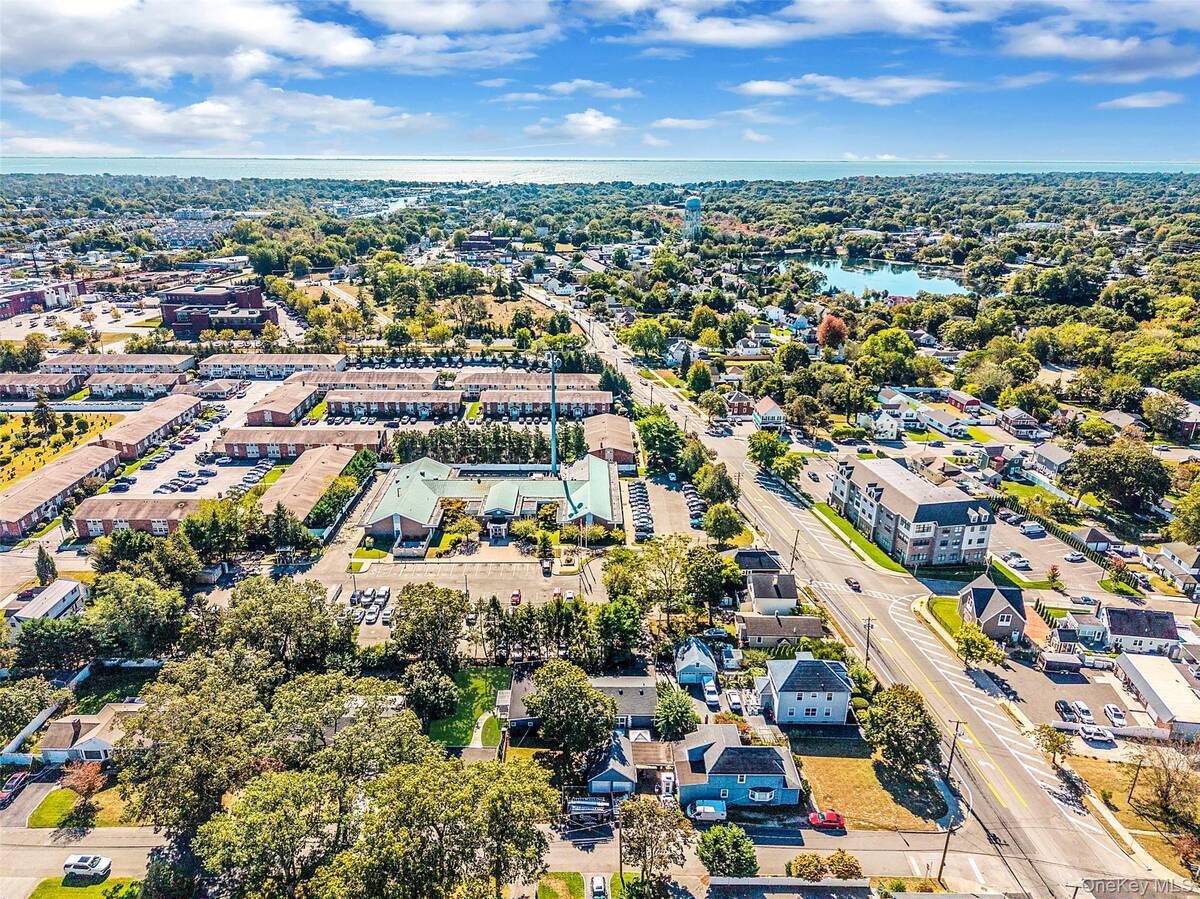 #20 photo, Third E Ldl Street, サフォーク郡 Patchogue , NY 11772