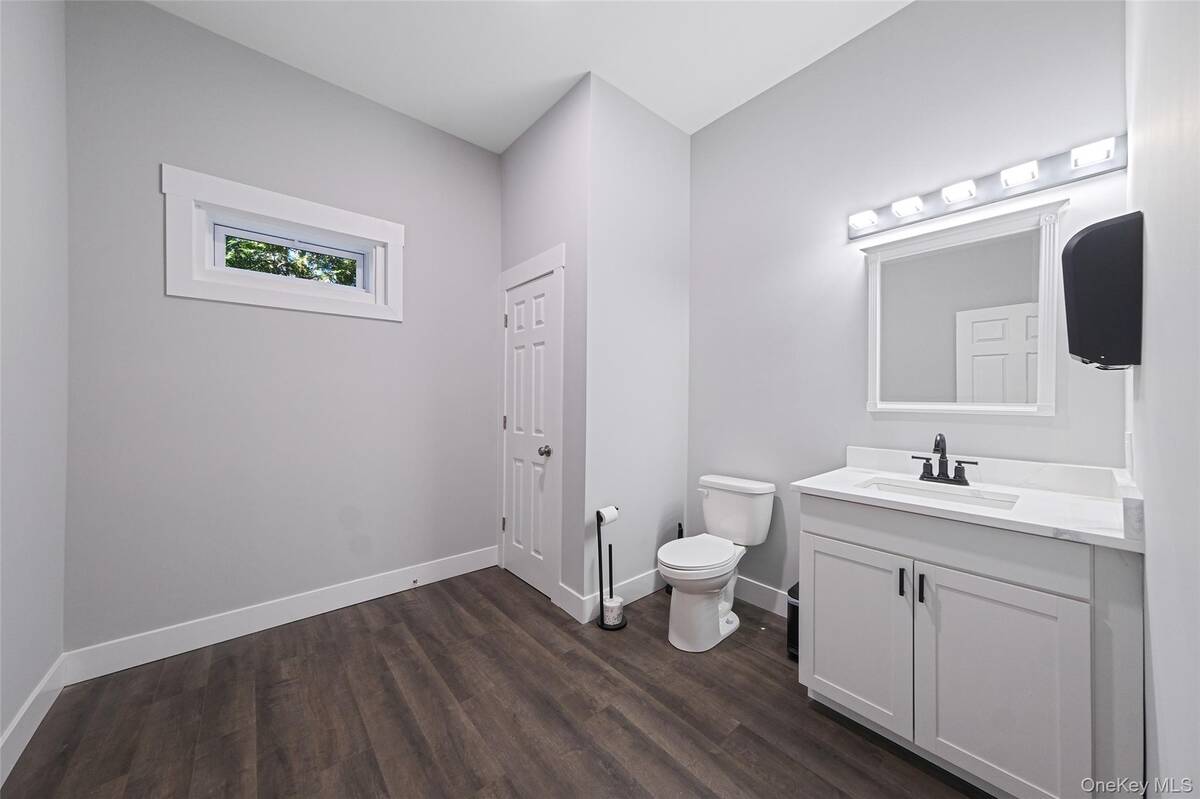 #41 photo, Third E Ldl Street, サフォーク郡 Patchogue , NY 11772